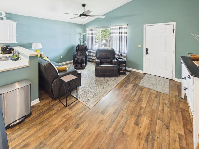 16 Sunwatch Drive, Huntington, WV 25705