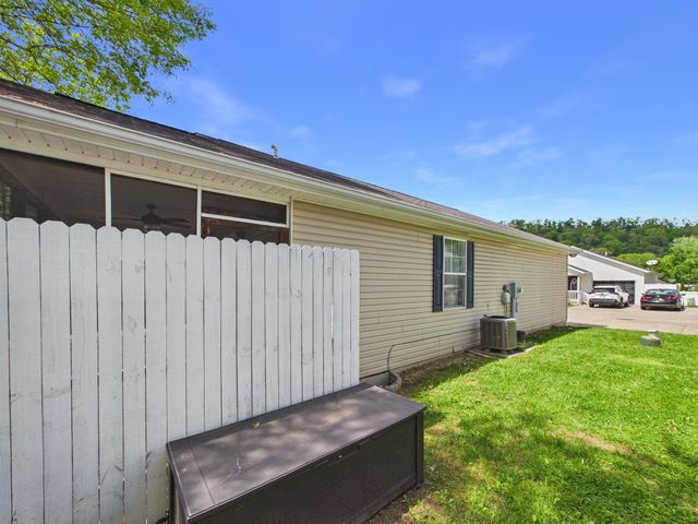 16 Sunwatch Drive, Huntington, WV 25705