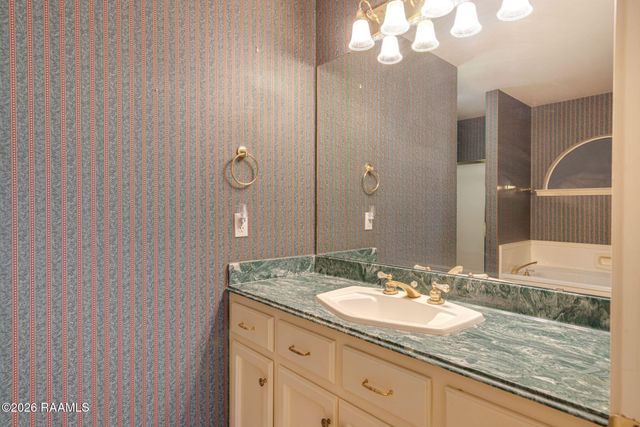 403 N Rushmore Lane, Youngsville, LA 70592