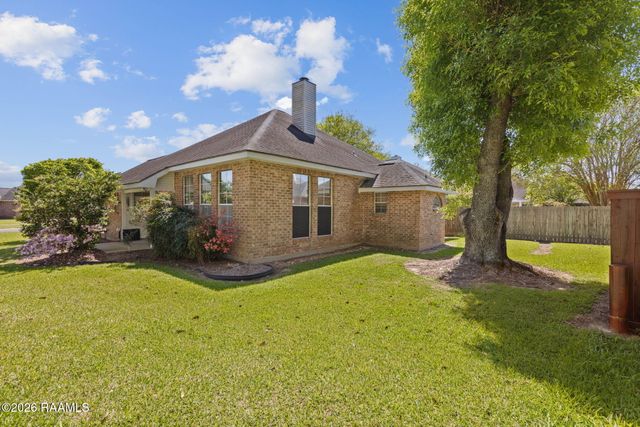 403 N Rushmore Lane, Youngsville, LA 70592