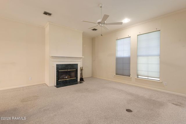 403 N Rushmore Lane, Youngsville, LA 70592