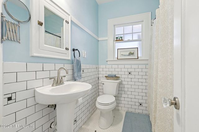 3233 MAYFLOWER Street, Jacksonville, FL 32205