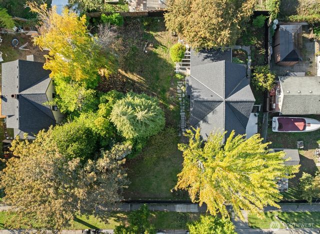 9615 57th Avenue S, Seattle, WA 98118