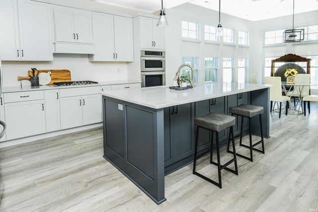1580 S Renwick Boulevard, Bloomington, IN 47401
