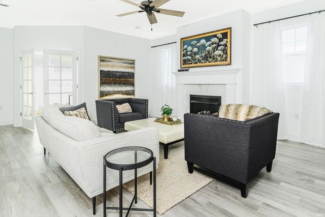 1580 S Renwick Boulevard, Bloomington, IN 47401