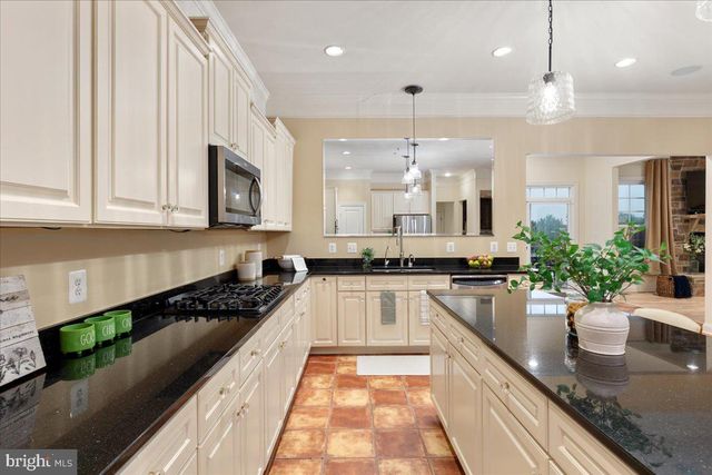 4110 CRAY DR, Warrenton, VA 20187