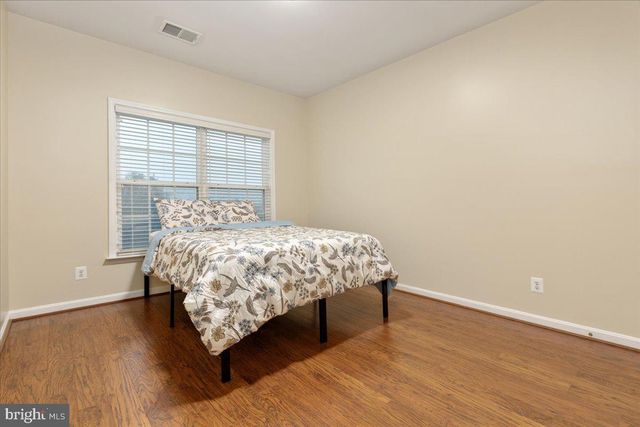 4110 CRAY DR, Warrenton, VA 20187
