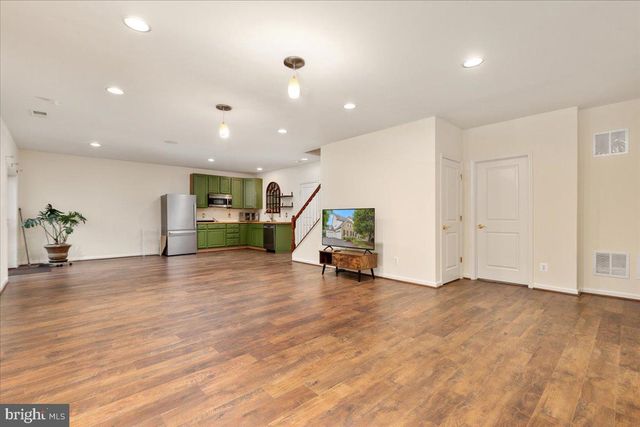 4110 CRAY DR, Warrenton, VA 20187