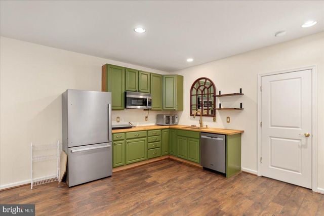 4110 CRAY DR, Warrenton, VA 20187