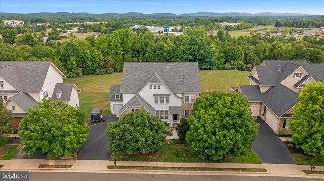4110 CRAY DR, Warrenton, VA 20187