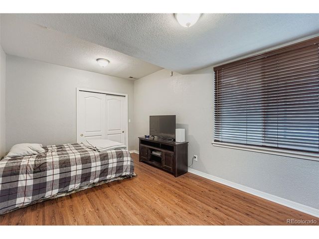 7463 S Biloxi Ct, Aurora, CO 80016