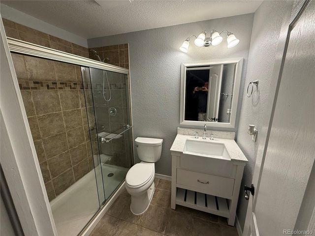 7463 S Biloxi Ct, Aurora, CO 80016