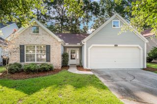 676 Farm Lake Dr, Bluffton, SC 29910