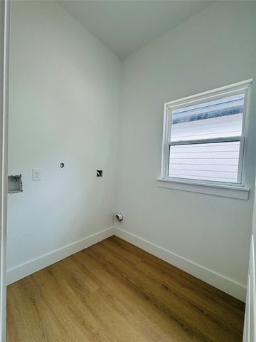 135 Road 5203, Cleveland, TX 77327