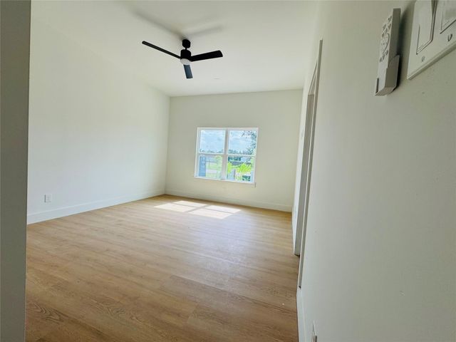 135 Road 5203, Cleveland, TX 77327
