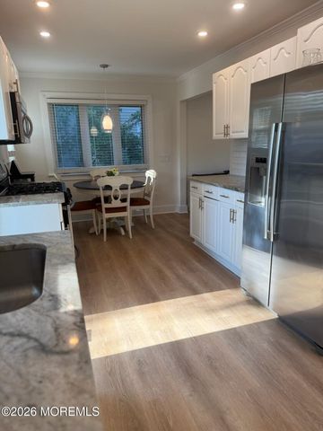 12 Twilight Place, Port Monmouth, NJ 07758