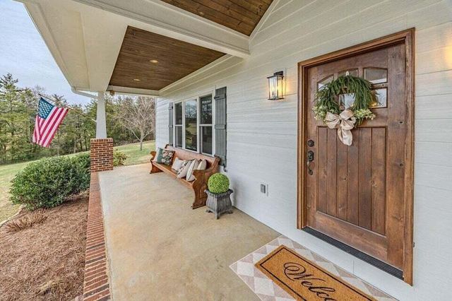 2255 County Road 700, Riceville, TN 37370