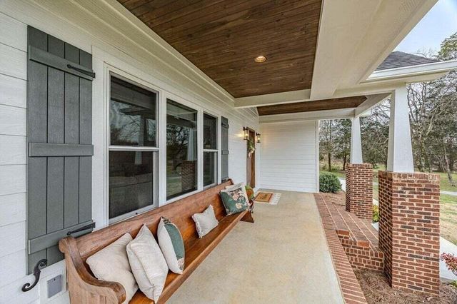 2255 County Road 700, Riceville, TN 37370