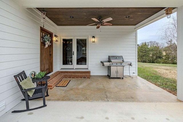 2255 County Road 700, Riceville, TN 37370