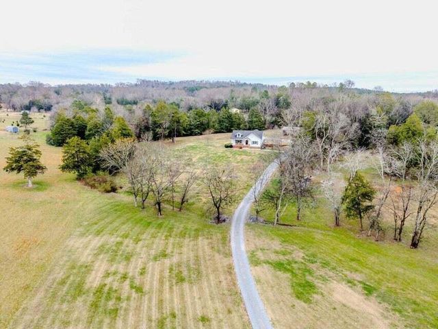 2255 County Road 700, Riceville, TN 37370