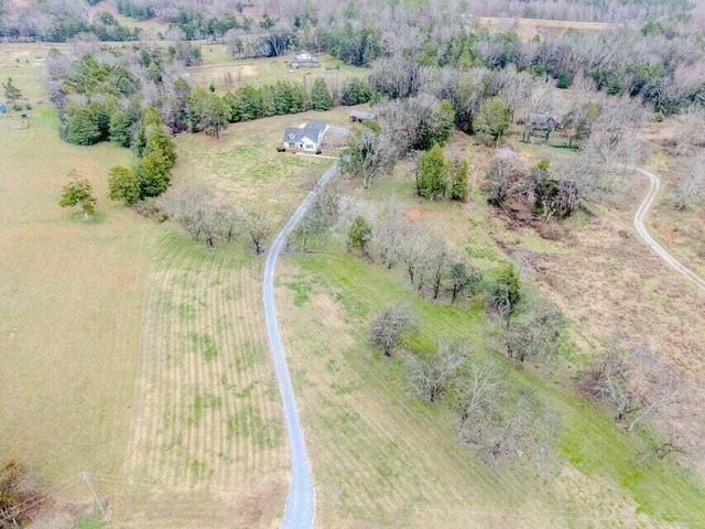 2255 County Road 700, Riceville, TN 37370