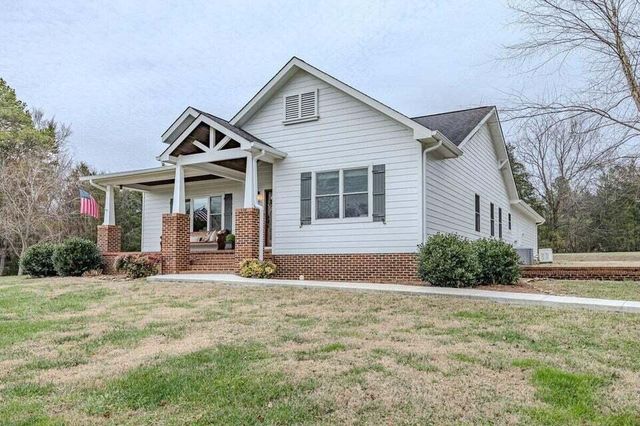 2255 County Road 700, Riceville, TN 37370