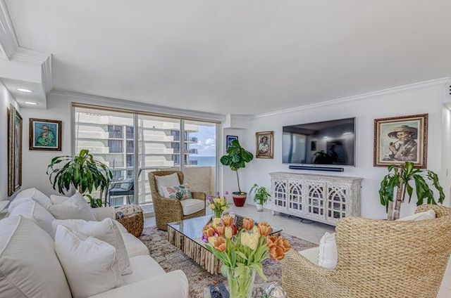 5440 N Ocean Drive 1502, Singer Island, FL 33404