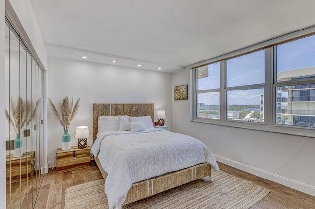 5440 N Ocean Drive 1502, Singer Island, FL 33404