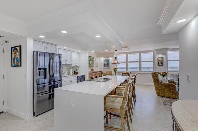 5440 N Ocean Drive 1502, Singer Island, FL 33404