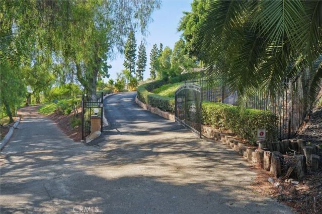 941 Laguna Drive, Fullerton, CA 92835
