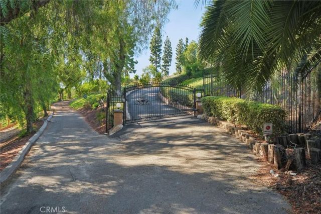 941 Laguna Drive, Fullerton, CA 92835