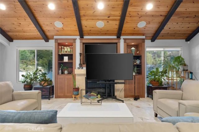 941 Laguna Drive, Fullerton, CA 92835