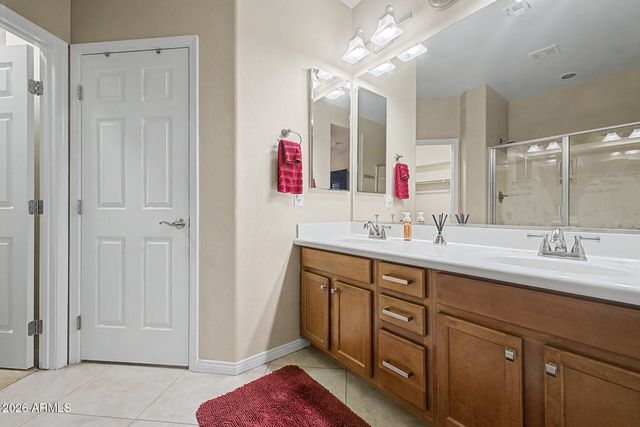 17675 W CEDARWOOD Lane, Goodyear, AZ 85338