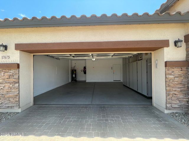 17675 W CEDARWOOD Lane, Goodyear, AZ 85338