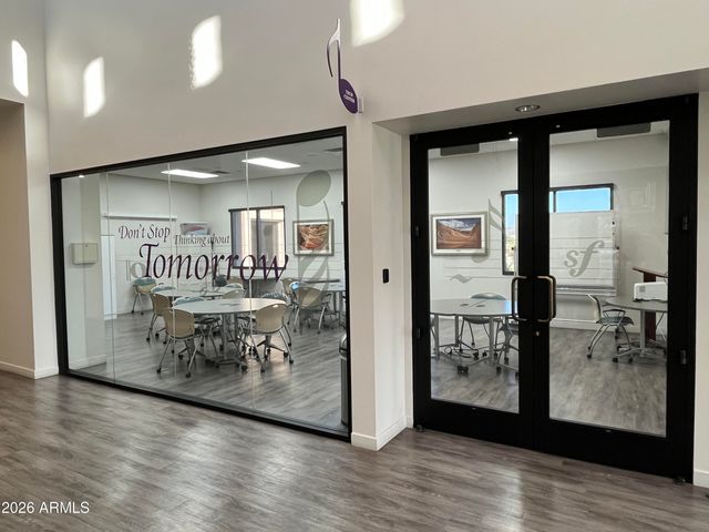 17675 W CEDARWOOD Lane, Goodyear, AZ 85338