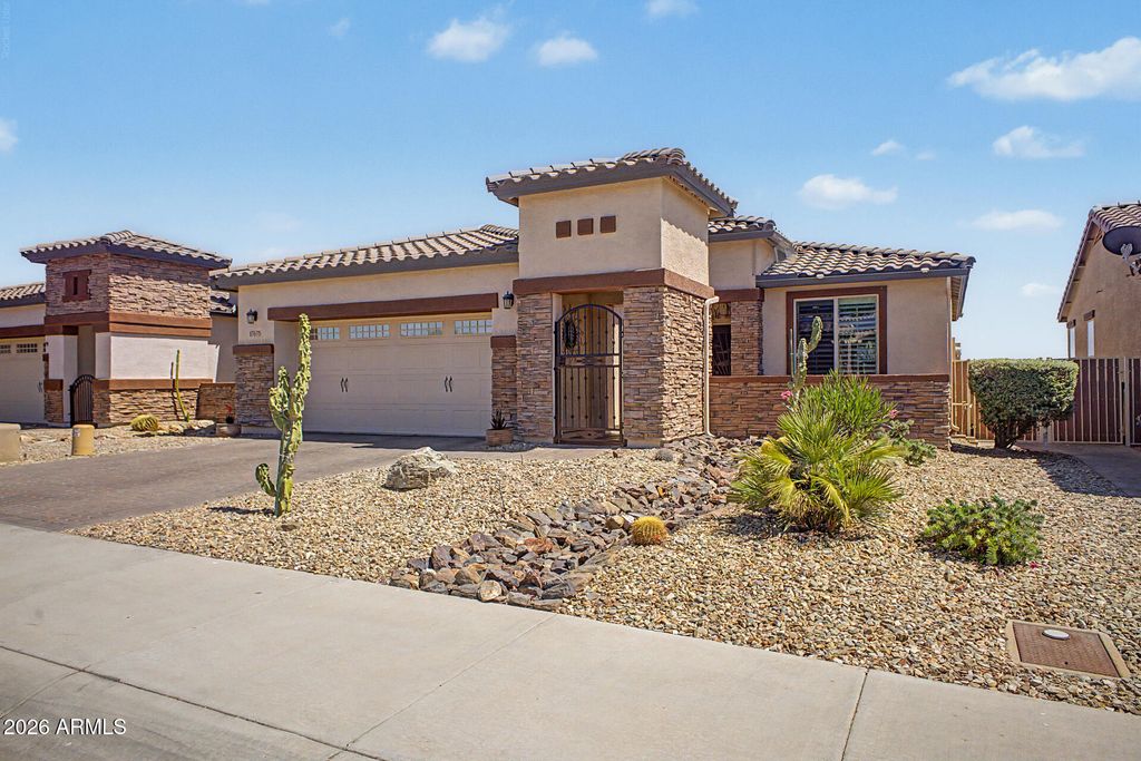 17675 W CEDARWOOD Lane, Goodyear, AZ 85338