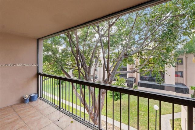 10525 SW 112th Ave 309, Miami, FL 33176