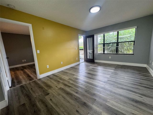 4361 W Mcnab Road 17, Pompano Beach, FL 33069