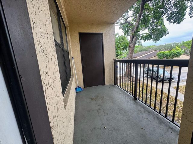 4361 W Mcnab Road 17, Pompano Beach, FL 33069