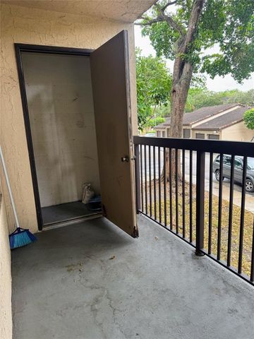 4361 W Mcnab Road 17, Pompano Beach, FL 33069