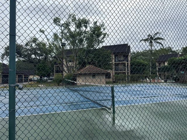 4361 W Mcnab Road 17, Pompano Beach, FL 33069