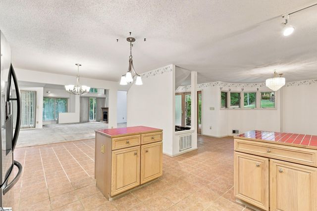 47 Green Valley Road, Greenville, SC 29617