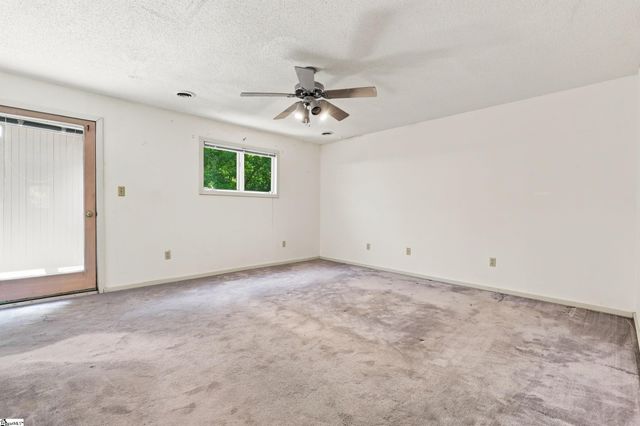 47 Green Valley Road, Greenville, SC 29617