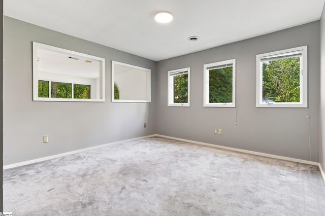 47 Green Valley Road, Greenville, SC 29617