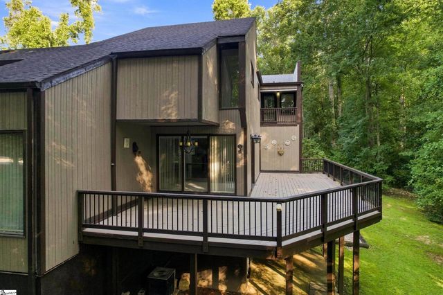 47 Green Valley Road, Greenville, SC 29617