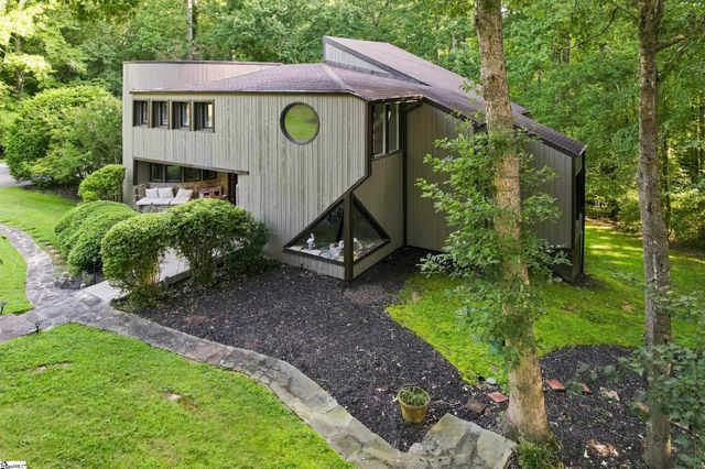 47 Green Valley Road, Greenville, SC 29617