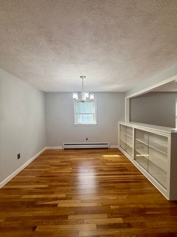21-23 Pratt St 21, Melrose, MA 02176