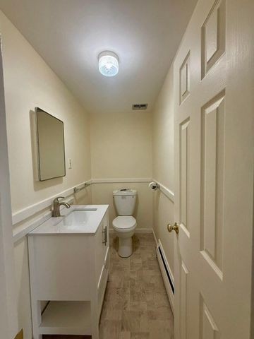 21-23 Pratt St 21, Melrose, MA 02176