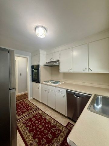 21-23 Pratt St 21, Melrose, MA 02176