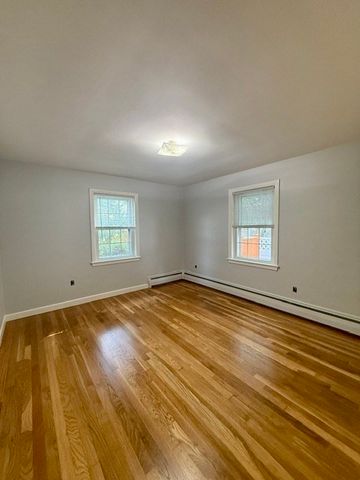 21-23 Pratt St 21, Melrose, MA 02176